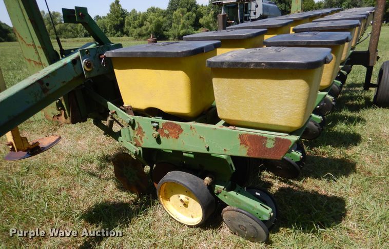 image for item LP9425 John Deere P7000  planter