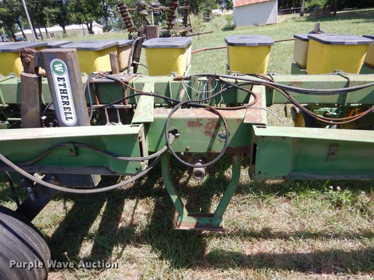 image for item LP9425 John Deere P7000  planter