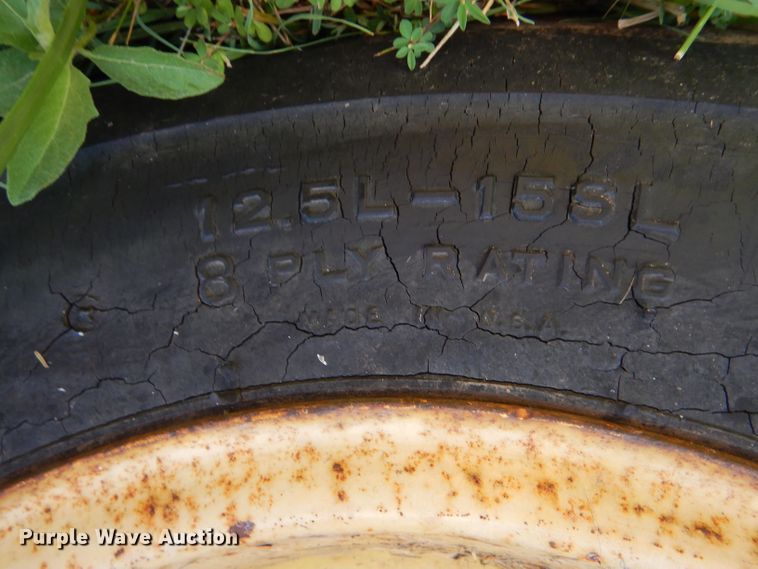 image for item LP9425 John Deere P7000  planter