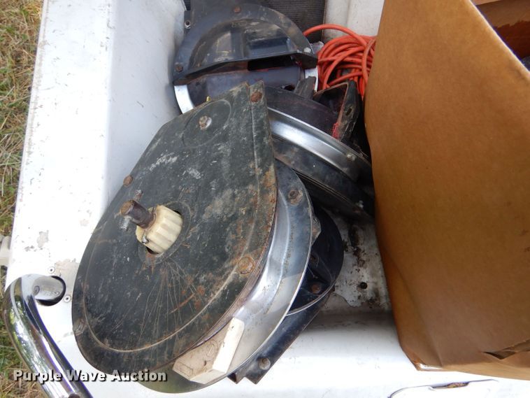 image for item LP9425 John Deere P7000  planter