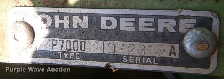 image for item LP9425 John Deere P7000  planter
