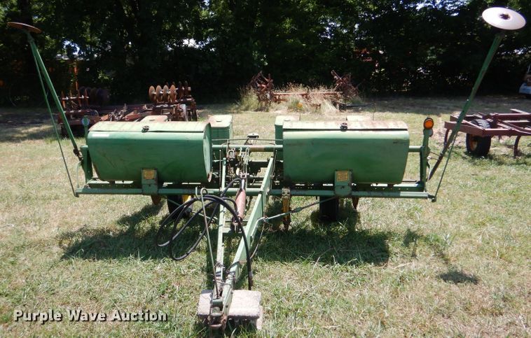 image for item LP9426 John Deere P1240  planter