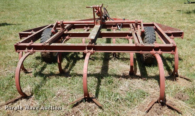 image for item LP9427 Field cultivator