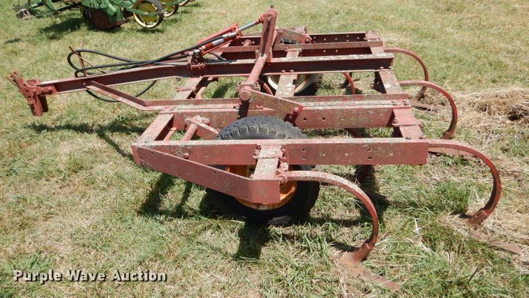 image for item LP9427 Field cultivator