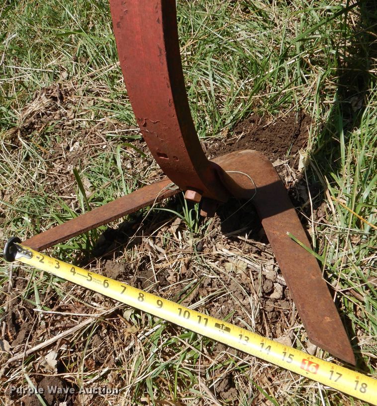 image for item LP9427 Field cultivator