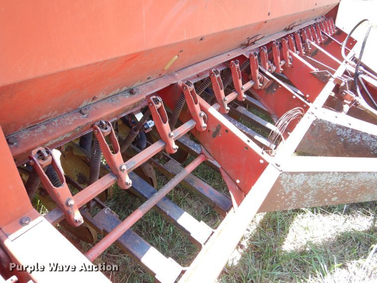 image for item LP9430 International 5100 Soybean Special  grain drill