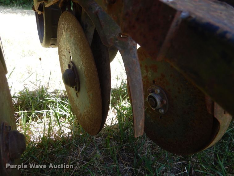 image for item LP9430 International 5100 Soybean Special  grain drill