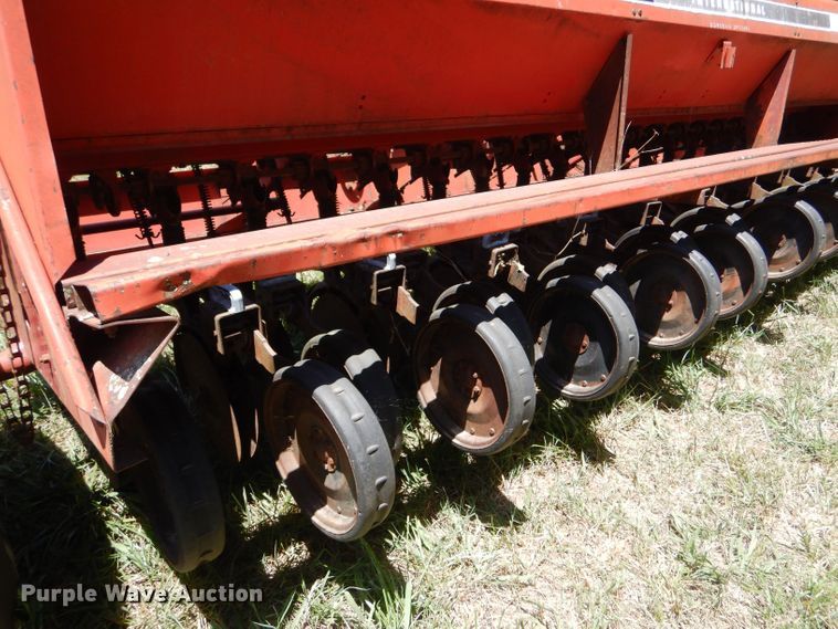 image for item LP9430 International 5100 Soybean Special  grain drill