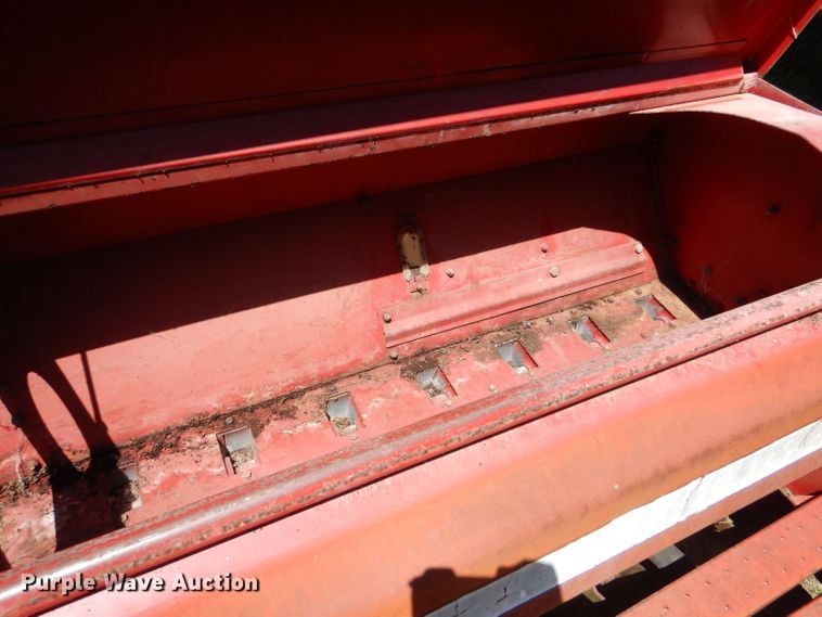 image for item LP9430 International 5100 Soybean Special  grain drill