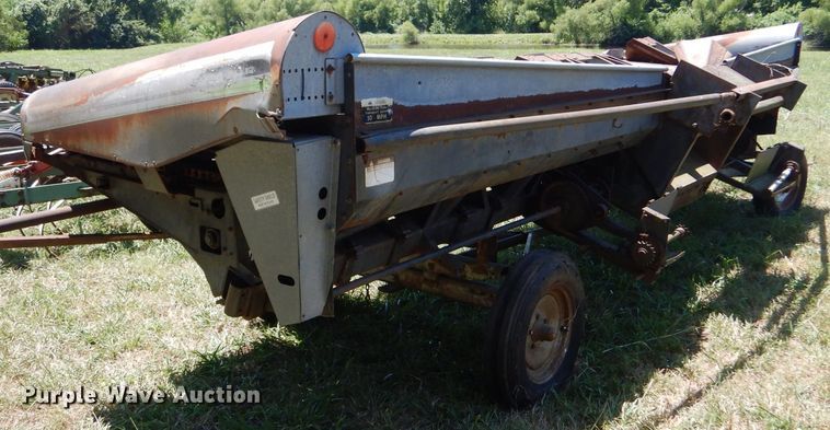 image for item LP9431 Allis Chalmers 830N  corn head