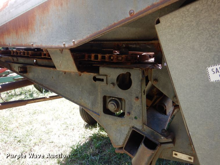 image for item LP9431 Allis Chalmers 830N  corn head