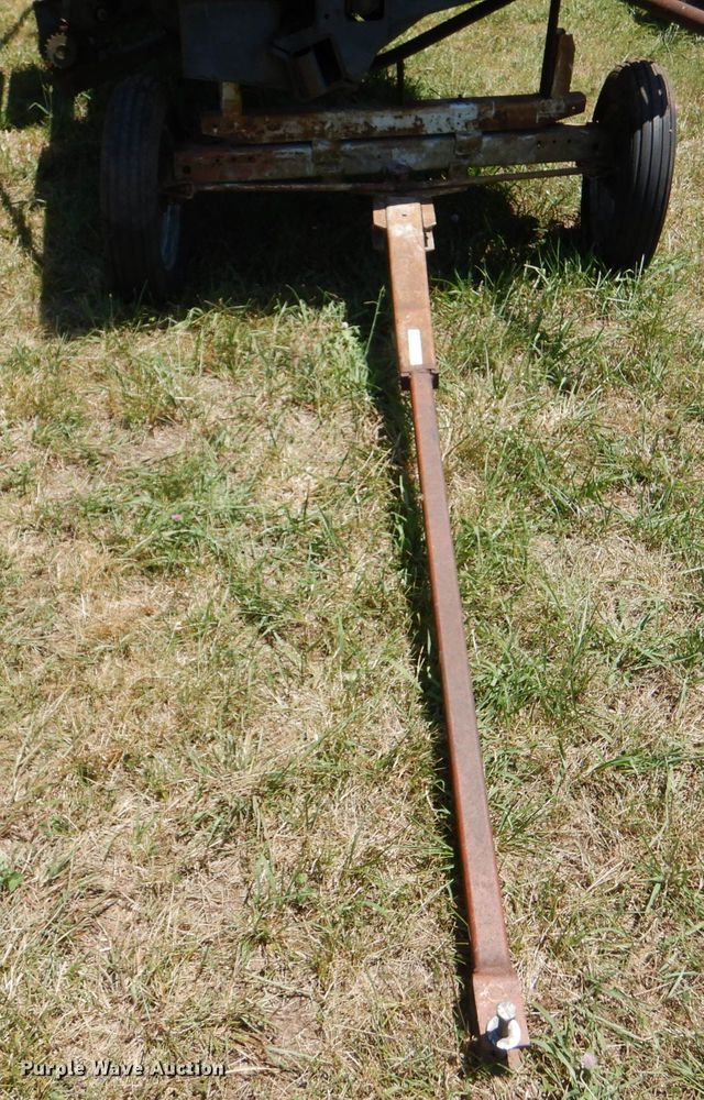 image for item LP9431 Allis Chalmers 830N  corn head