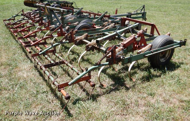 image for item LP9432 Glenco  field cultivator