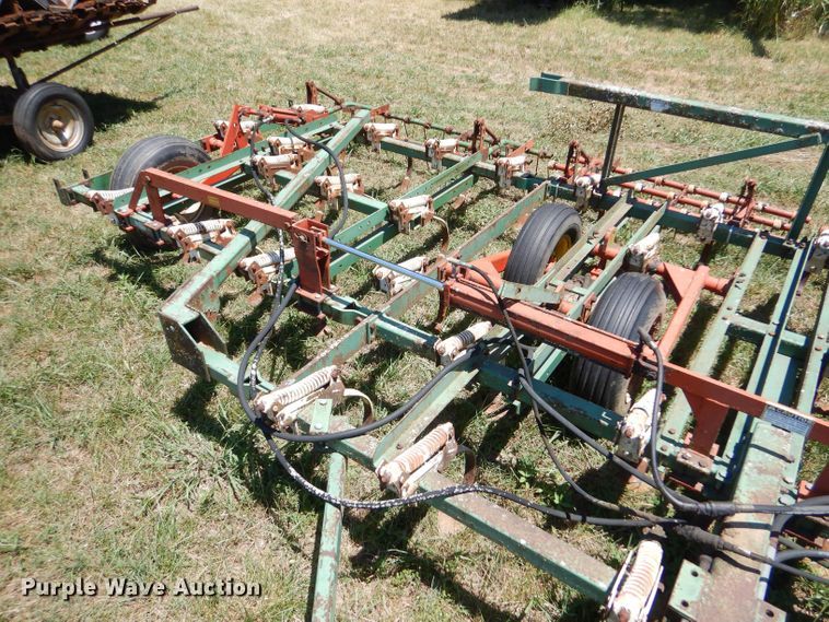 image for item LP9432 Glenco  field cultivator