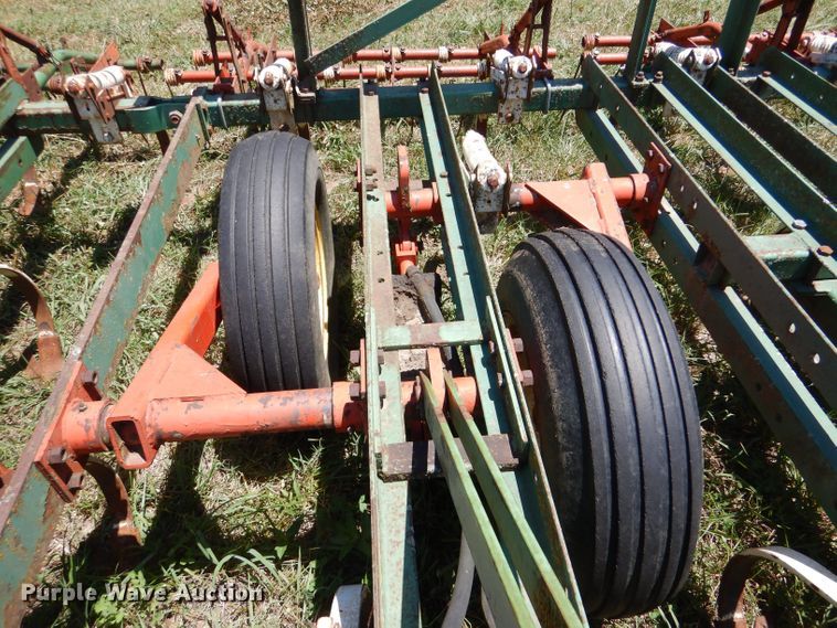 image for item LP9432 Glenco  field cultivator