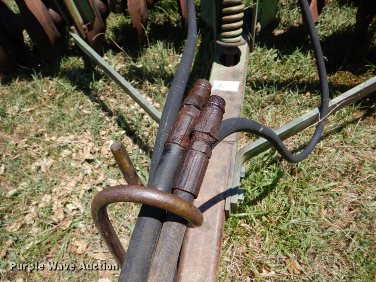 image for item LP9433 John Deere  tandem disk