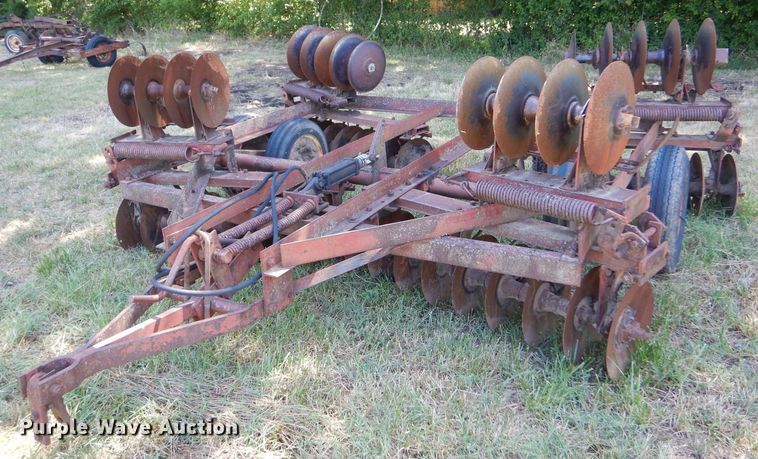 image for item LP9434 International  tandem disk