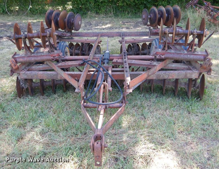 image for item LP9434 International  tandem disk