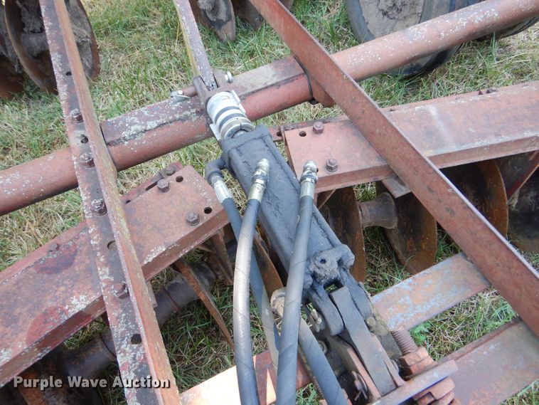 image for item LP9434 International  tandem disk