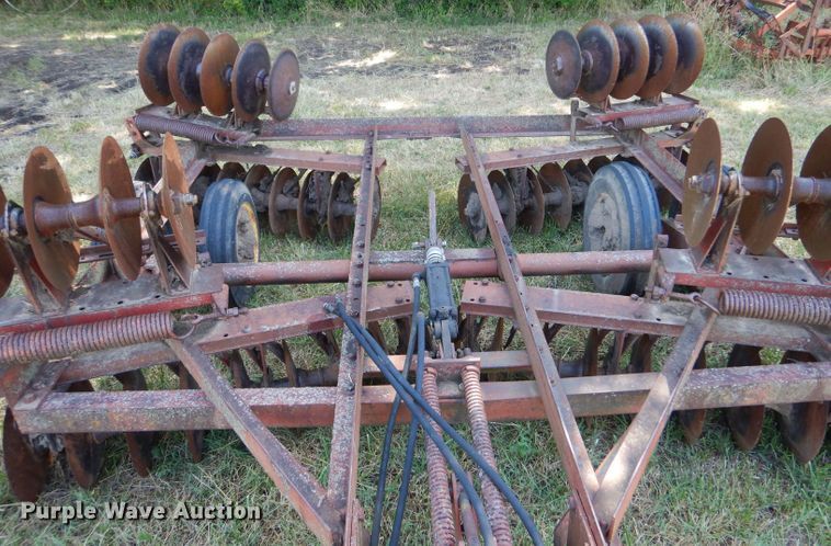 image for item LP9434 International  tandem disk