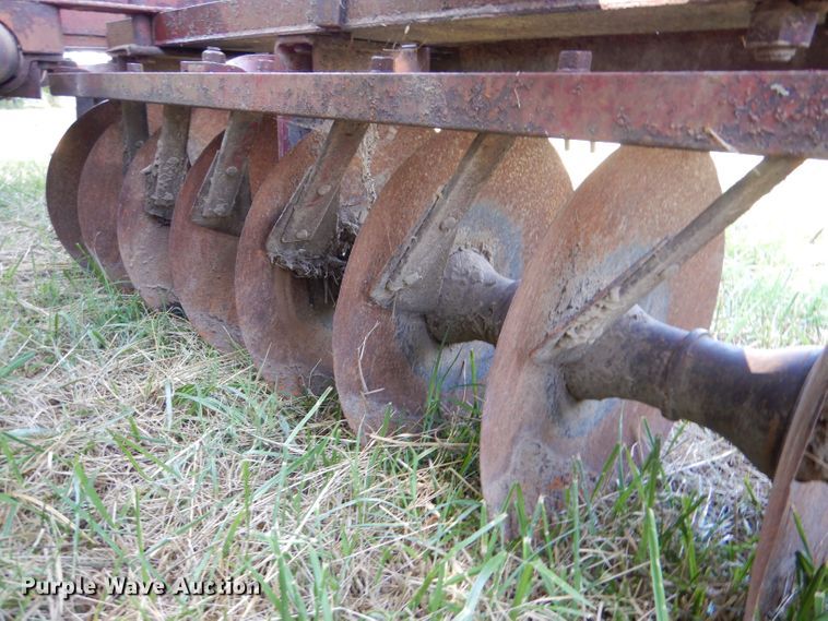 image for item LP9434 International  tandem disk