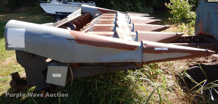 image for item LP9436 Allis Chalmers 630N  corn head