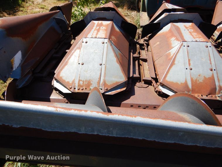 image for item LP9436 Allis Chalmers 630N  corn head