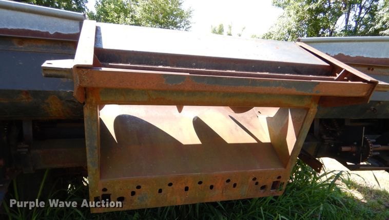 image for item LP9436 Allis Chalmers 630N  corn head