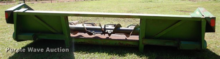 image for item LP9437 John Deere 643  corn head