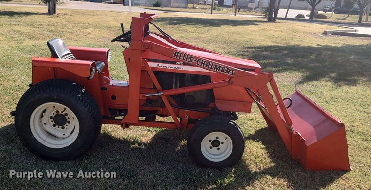 image for item LU9223 Allis Chalmers 720  tractor