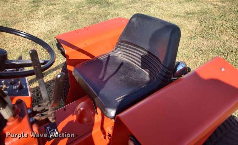 image for item LU9223 Allis Chalmers 720  tractor