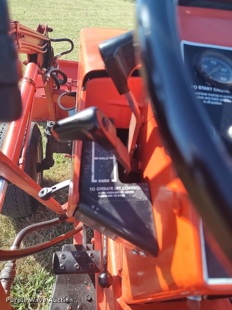 image for item LU9223 Allis Chalmers 720  tractor