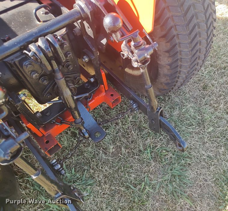 image for item LU9223 Allis Chalmers 720  tractor