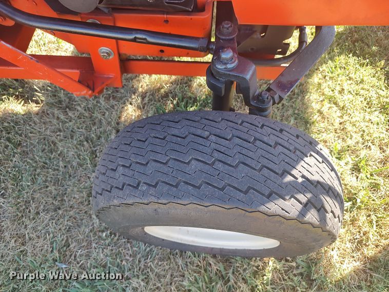 image for item LU9223 Allis Chalmers 720  tractor