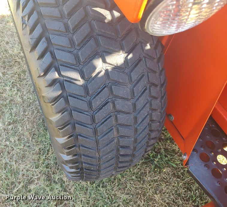 image for item LU9223 Allis Chalmers 720  tractor