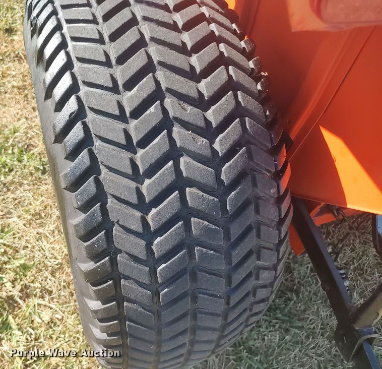 image for item LU9223 Allis Chalmers 720  tractor