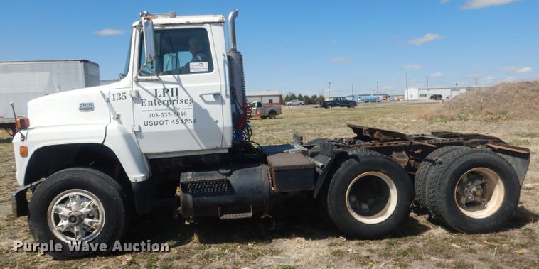 image for item DJ1257 1986 Ford LN9000  semi truck