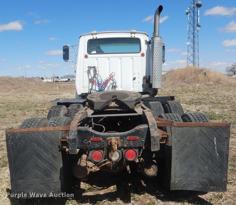 image for item DJ1257 1986 Ford LN9000  semi truck