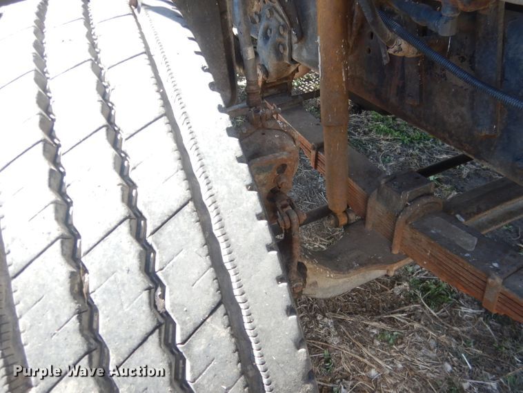 image for item DJ1257 1986 Ford LN9000  semi truck