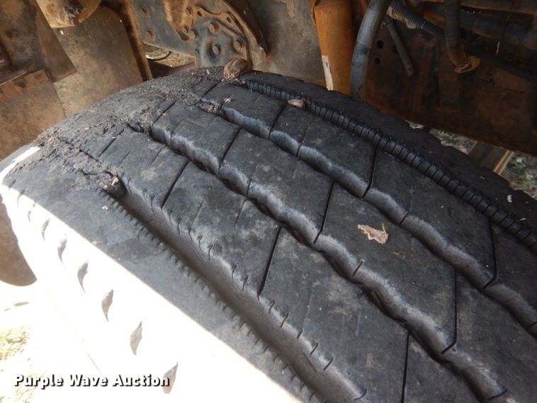 image for item DJ1257 1986 Ford LN9000  semi truck