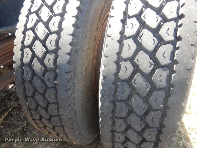 image for item DJ1257 1986 Ford LN9000  semi truck