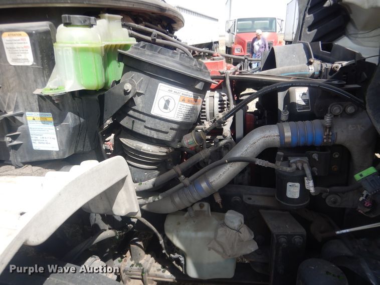 image for item DJ1312 2015 Freightliner Business Class M2  box truck