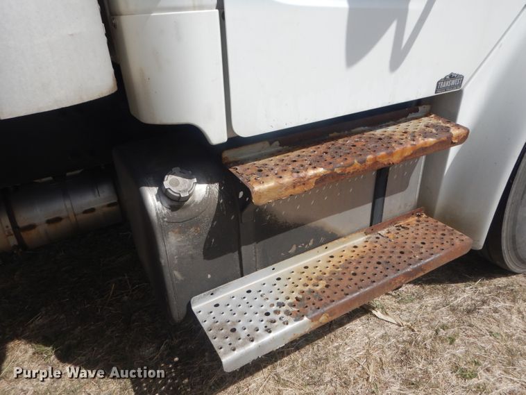 image for item DJ1312 2015 Freightliner Business Class M2  box truck