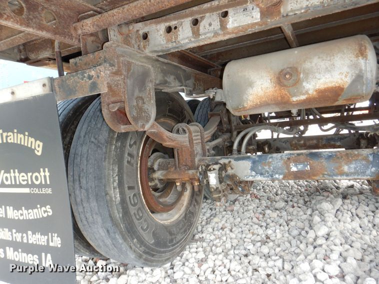 image for item DM2326 1998 Trailmobile Inc. 01AA-1UAL  dry van trailer