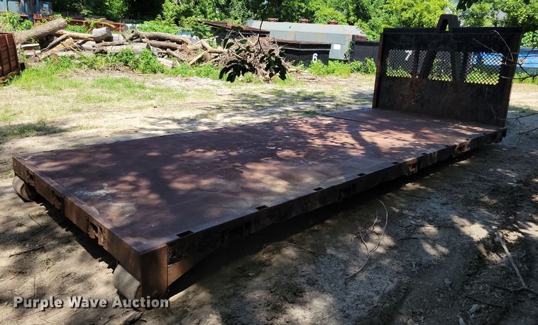 image for item DM2365 Hook lift flatbed