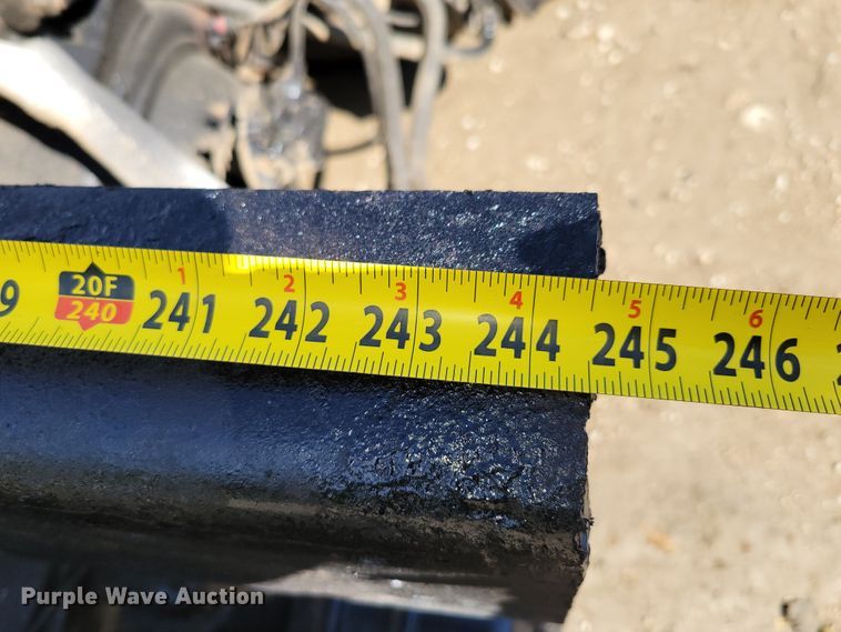 image for item DM2367 2002 International 2674  truck cab and chassis