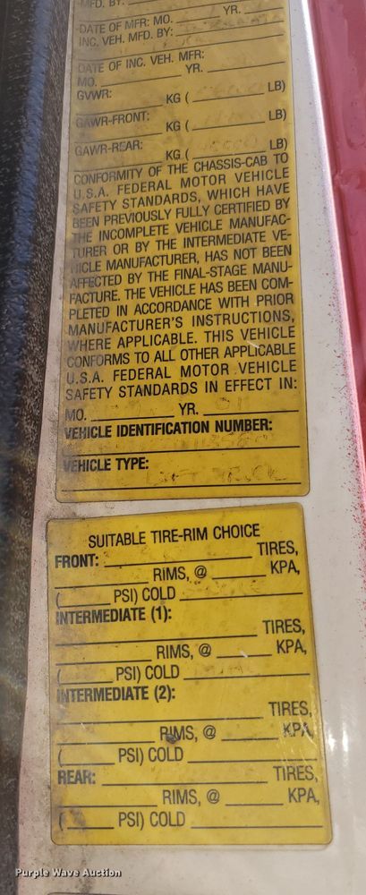 image for item DM2367 2002 International 2674  truck cab and chassis