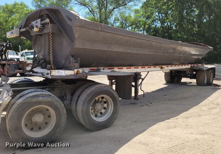 image for item DM2369 1998 Smithco SC2002  side dump trailer