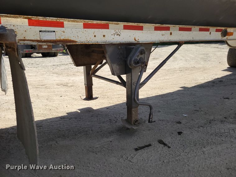 image for item DM2369 1998 Smithco SC2002  side dump trailer