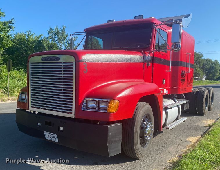 image for item DM4241 1994 Freightliner FLD  semi truck